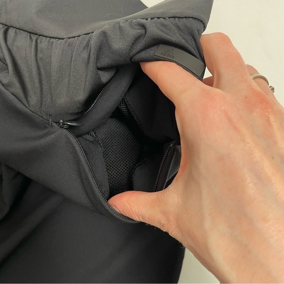 NWT ADIDAS lightweight joggers - Picture 7 of 10